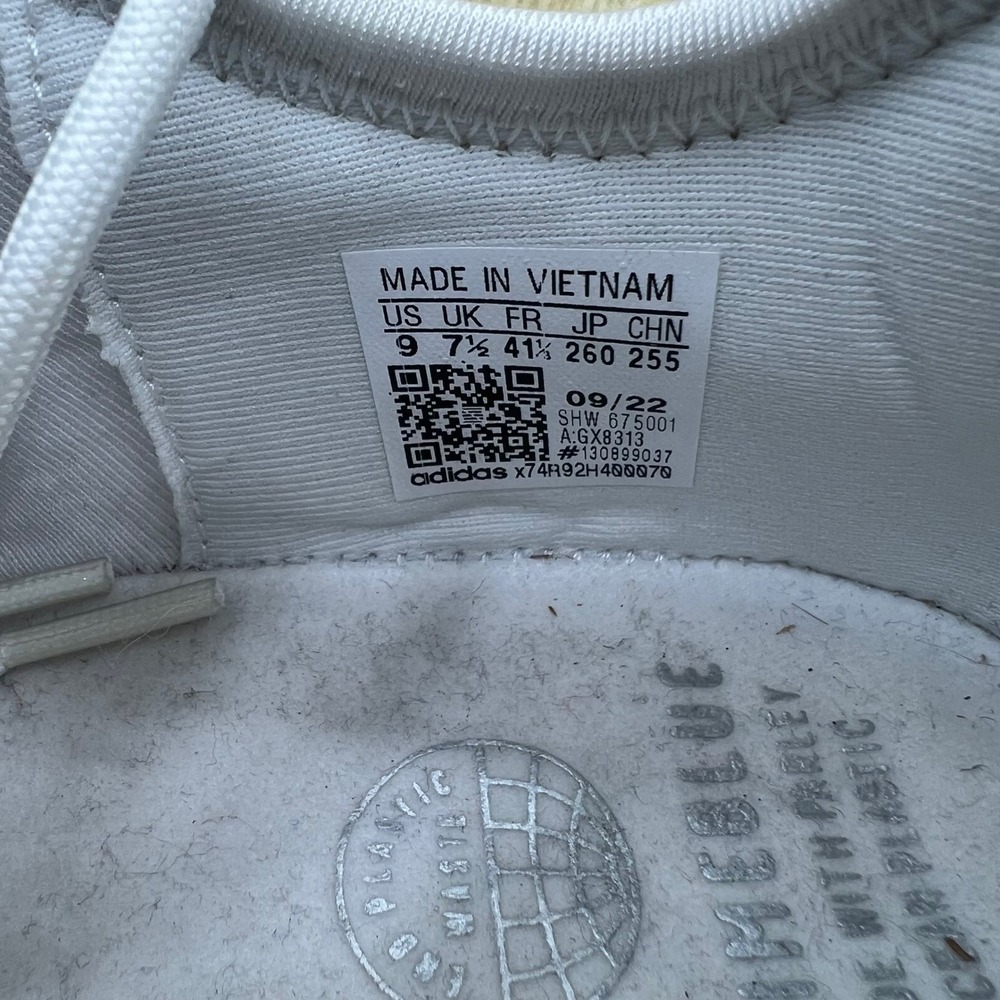 adidas NMD R1 Women's Size 9 White Shoes Boost Sneakers Athletic GX8313 - Picture 9 of 10